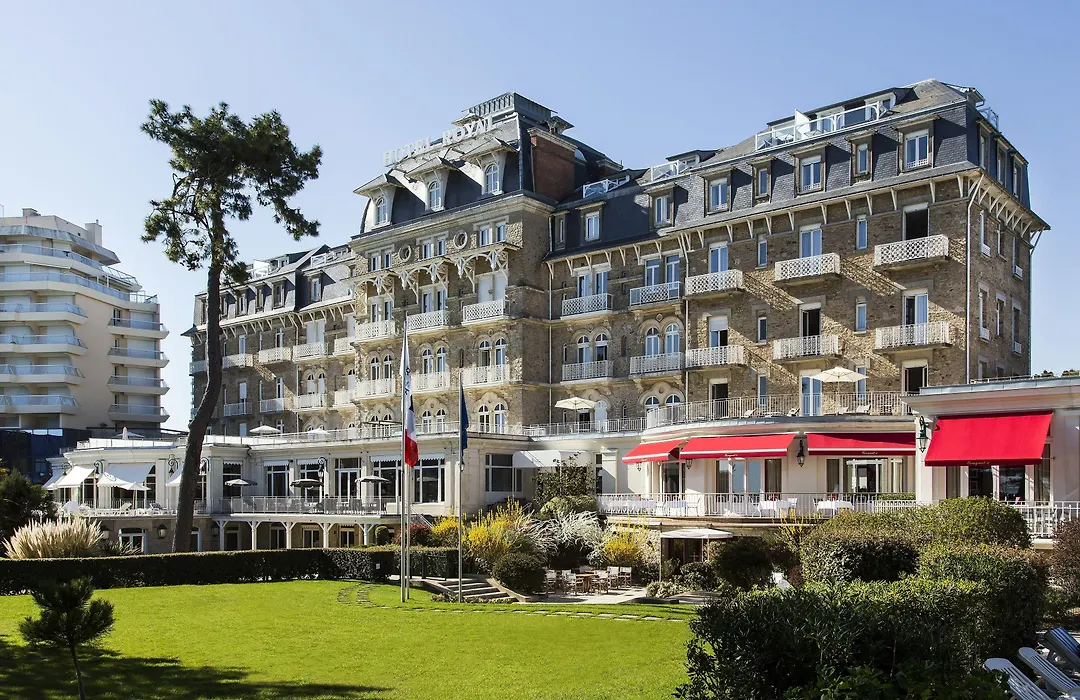 Hôtel Barrière Le Royal La Baule-1
