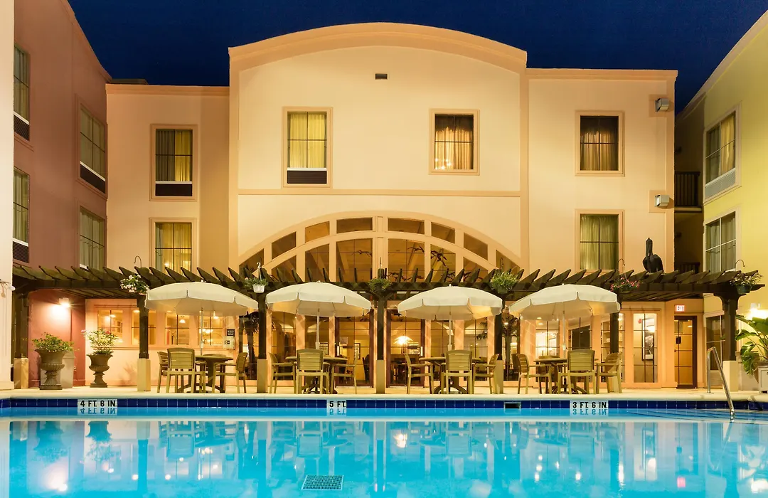 Hampton Inn & Suites Amelia Island-Historic Harbor Front-1