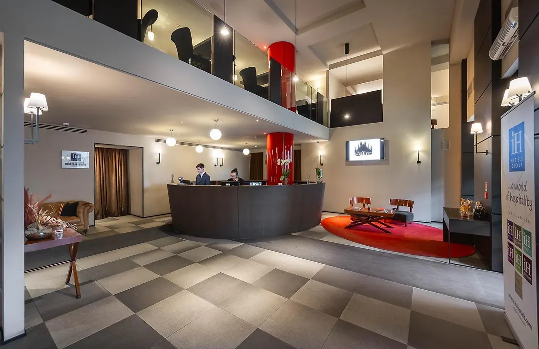 iH Hotels Milano Ambasciatori-1
