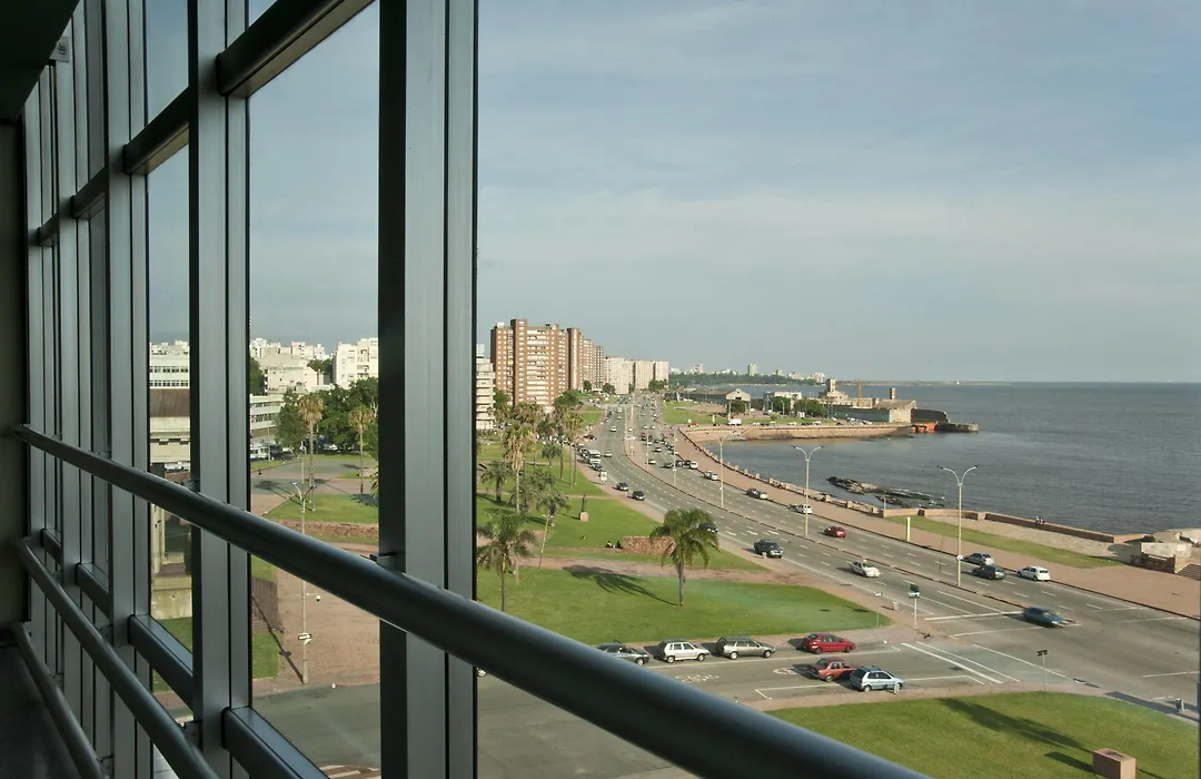 Nh Montevideo Columbia-1
