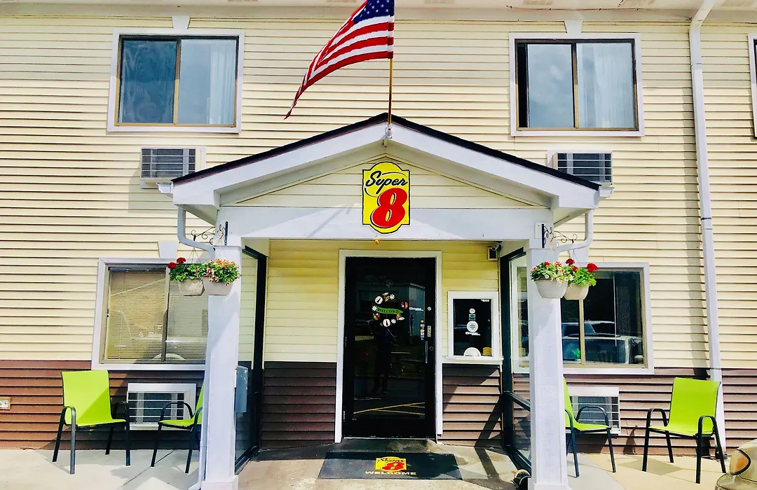 Super 8 By Wyndham Radcliff Ft. Knox Area-1