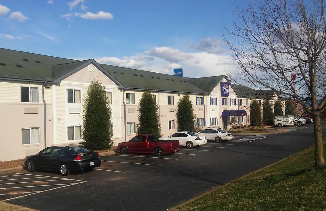 Intown Suites Extended Stay Clarksville Tn-1