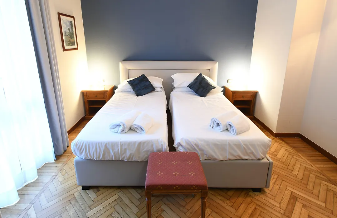 Hotel Cavour-1