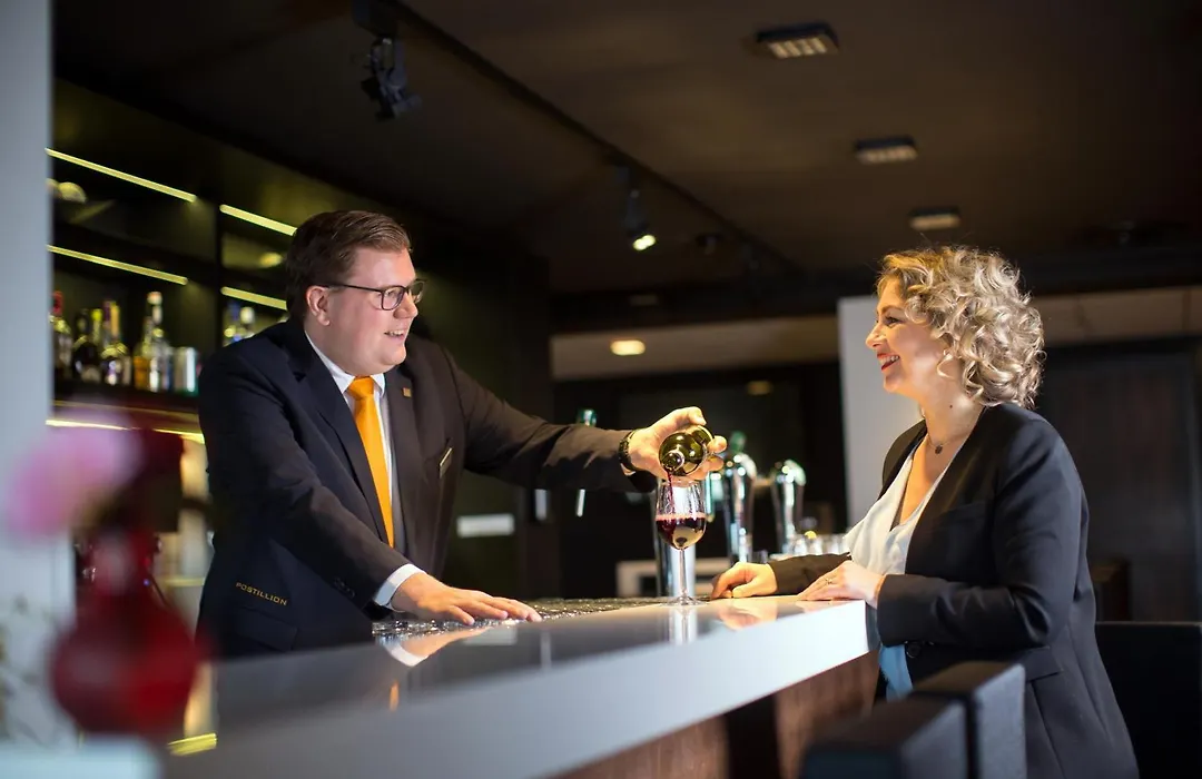 Postillion Hotel Dordrecht-1