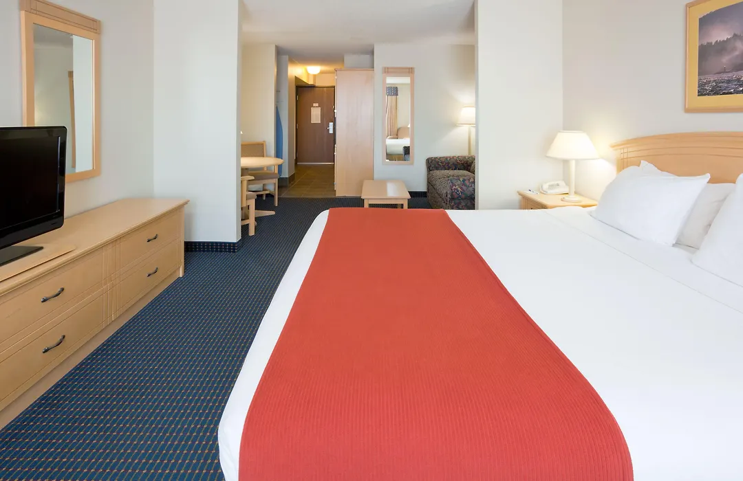 Holiday Inn Express & Suites Superior By Ihg-1