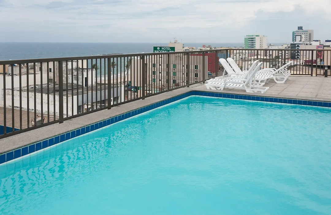 Hotel Golden Park Salvador By Nacional Inn-1