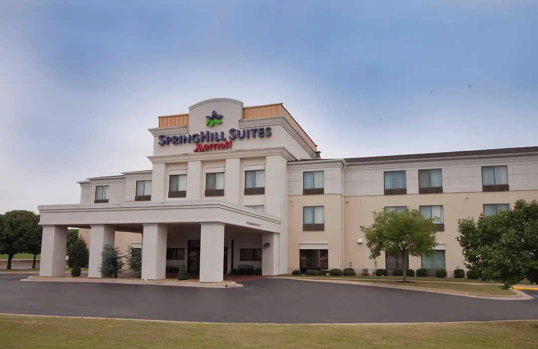 Springhill Suites By Marriott Tulsa-1