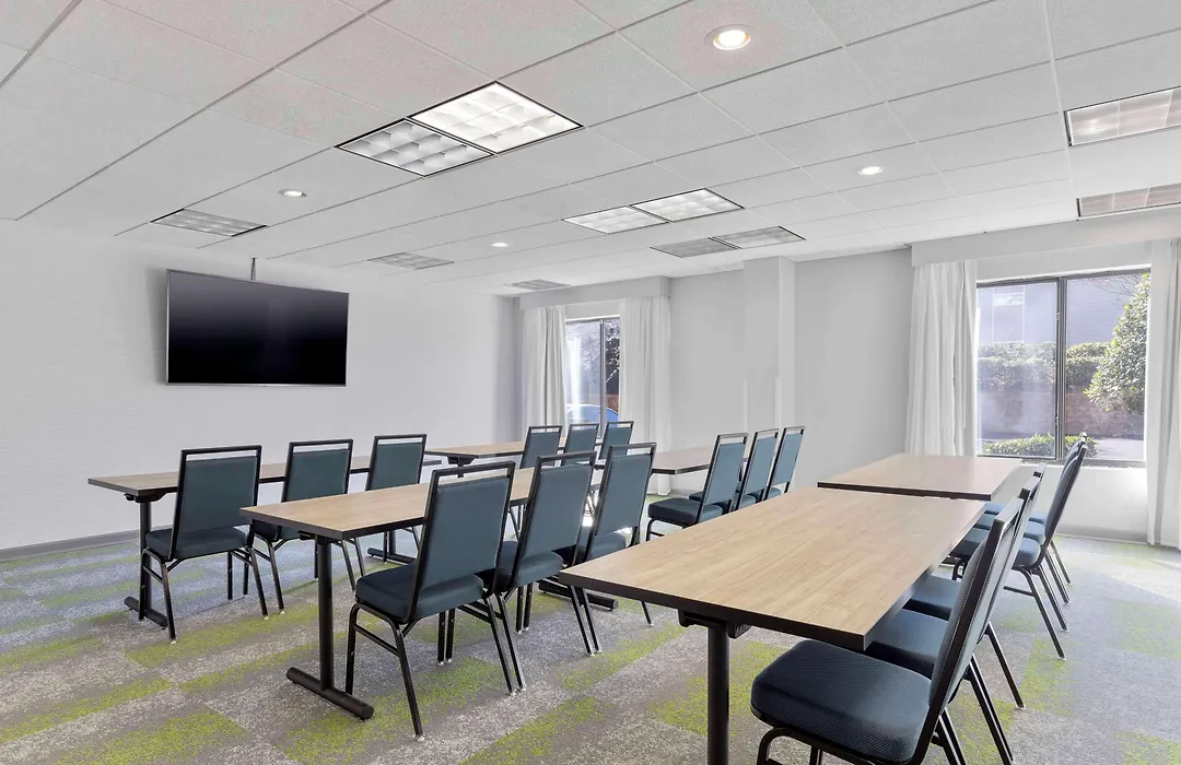 Spark By Hilton Greensboro-1