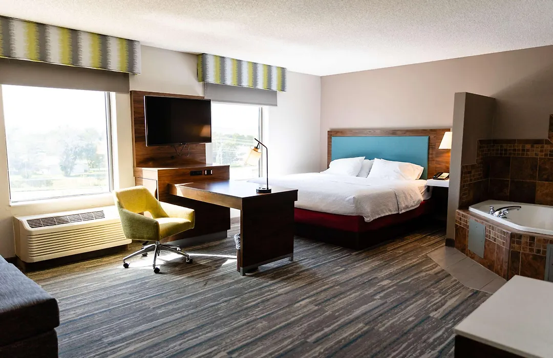 Hampton Inn & Suites Scottsbluff-1