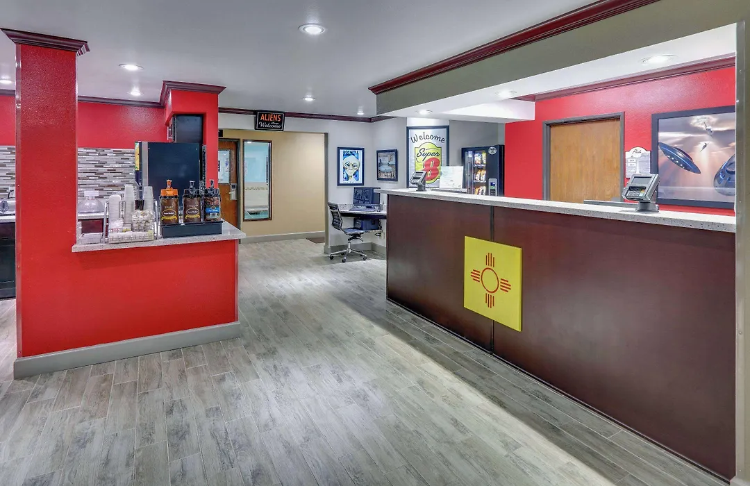 Super 8 By Wyndham Roswell-1