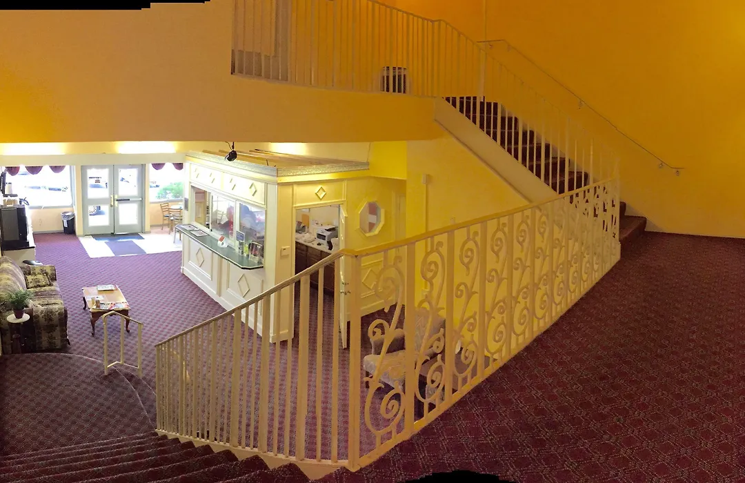 Econo Lodge Reading Airport-1