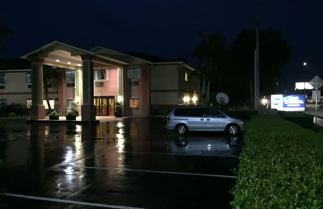 Best Western Mayport Inn And Suites-1