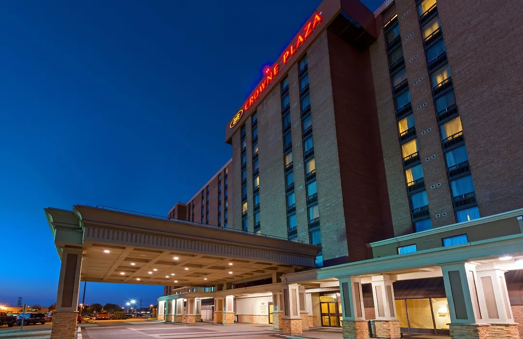 Crowne Plaza Toronto Airport By Ihg-1