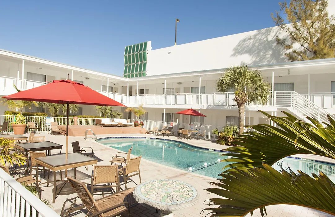 Collins Hotel-1