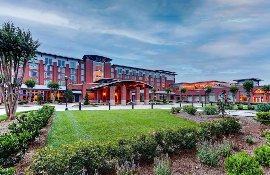 The Chattanoogan Hotel, Curio Collection By Hilton-1
