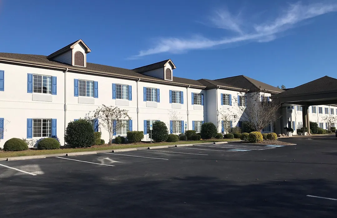 Blue Water Inn & Suites BW Signature Collection-1