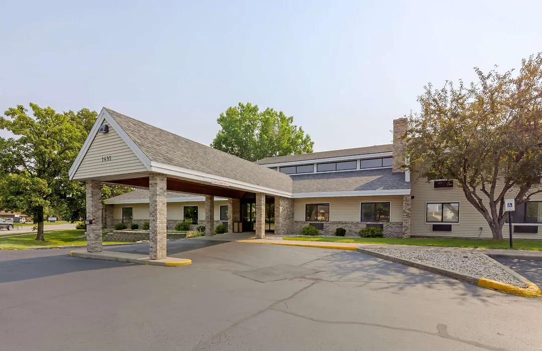 Quality Inn Oshkosh Aviation Park-1