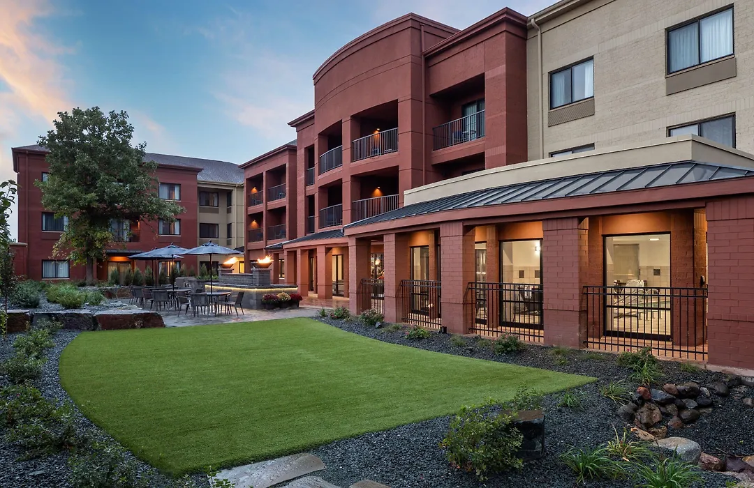 Courtyard Minneapolis St. Paul/Roseville-1