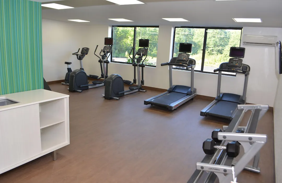 Holiday Inn Express & Suites Waterville - North By Ihg-1