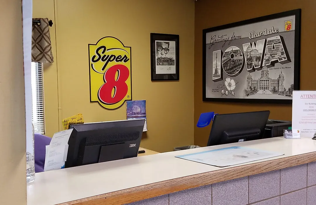 Super 8 By Wyndham Clear Lake-1