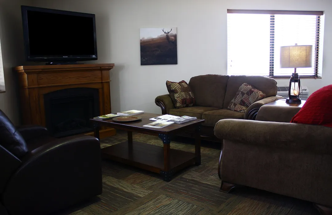 Super 8 By Wyndham Jamestown-1