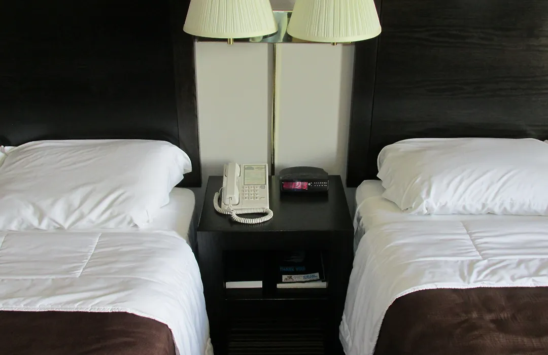 Woodfield Inn And Suites-1