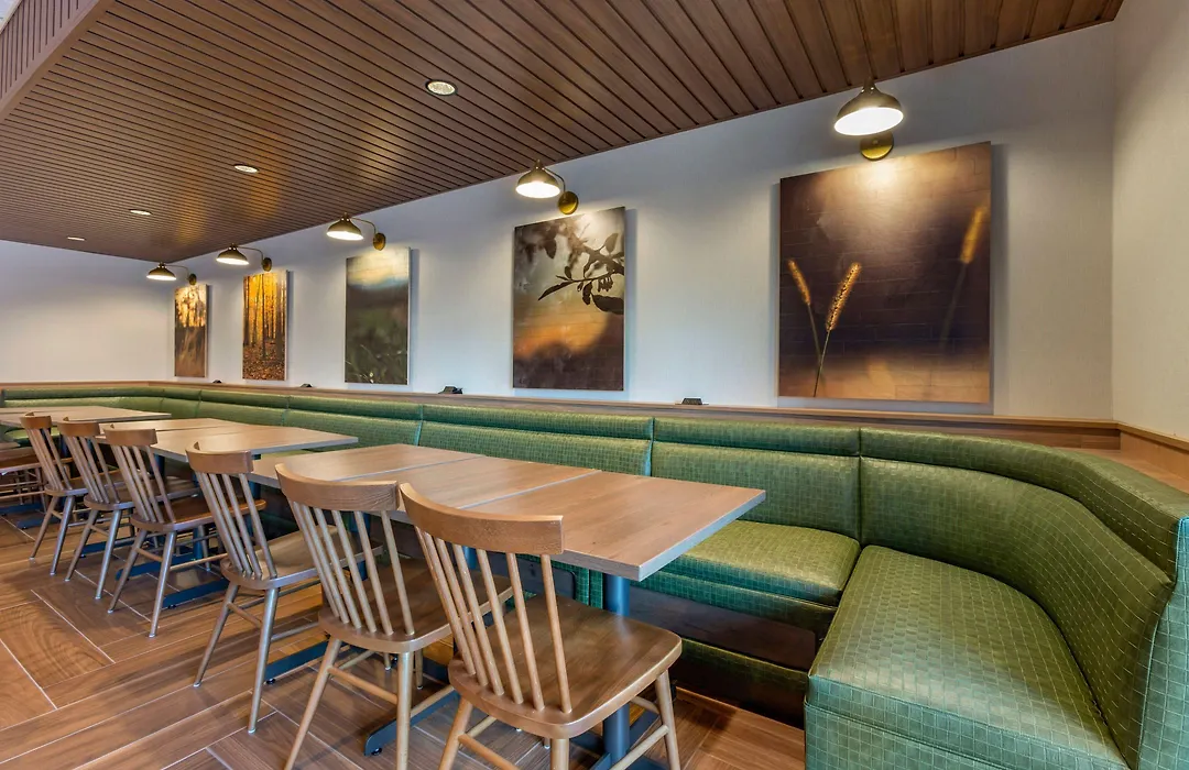 Rodeway Inn-1