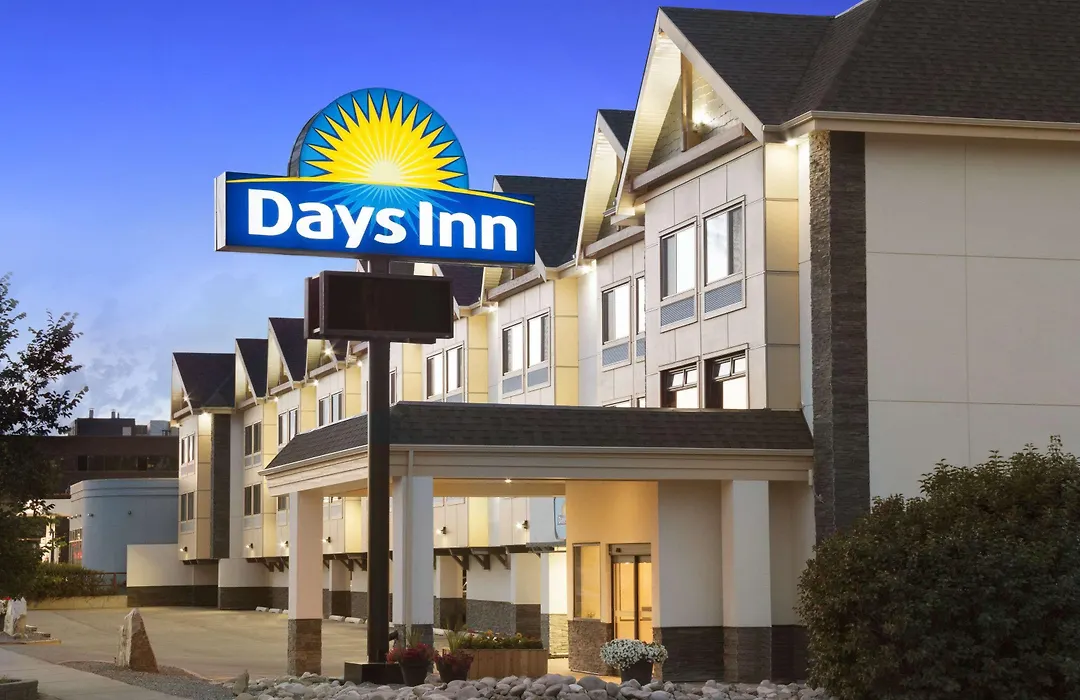 Days Inn By Wyndham Calgary Northwest-1