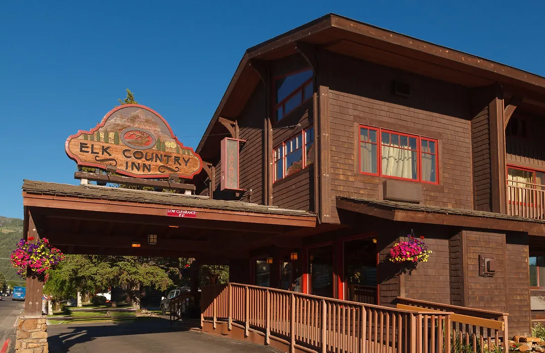 Elk Country Inn-1