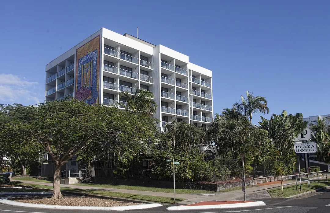 Cairns Plaza Hotel-1