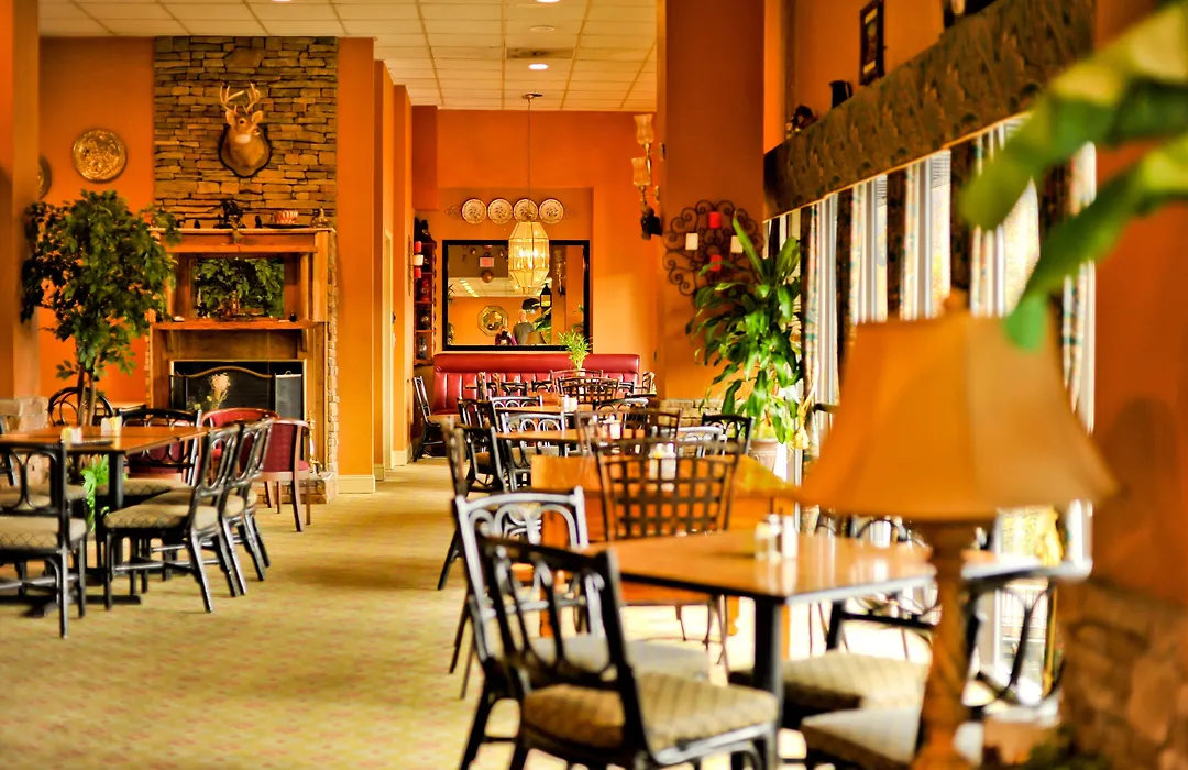 Edgewater Hotel And Conference Center-1