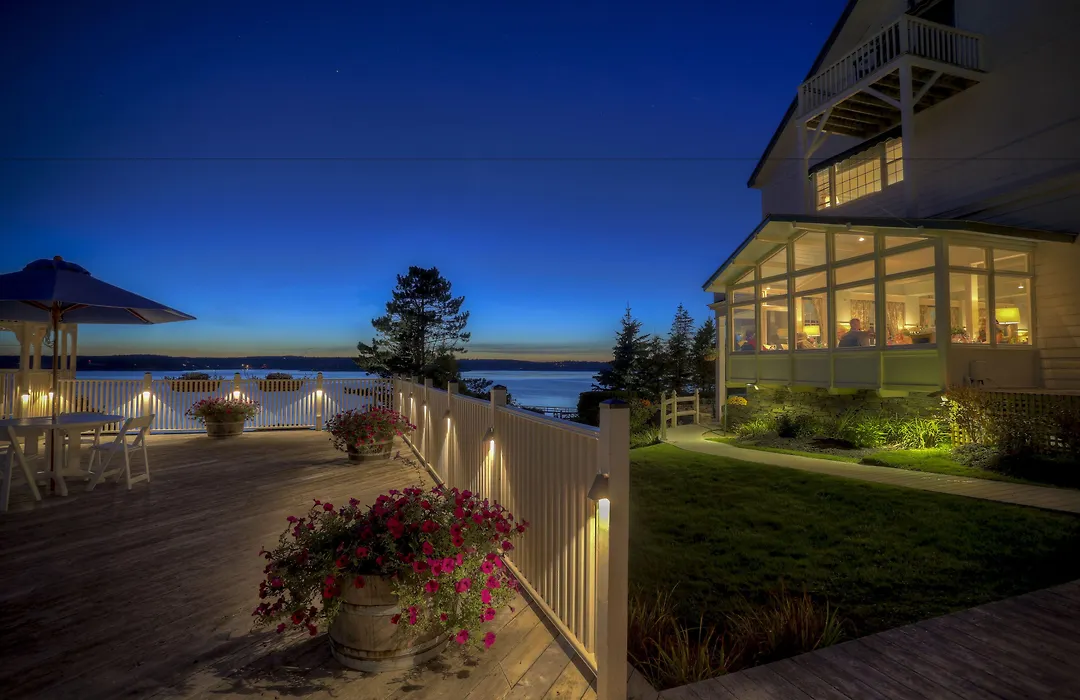 Spruce Point Inn Resort And Spa-1