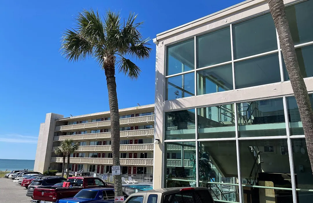 Oceanfront Viking Motel-1