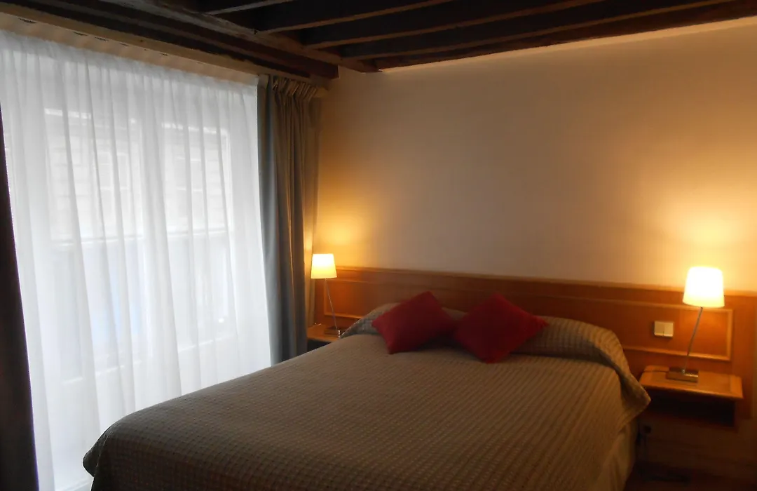 Hotel Le Compostelle-1