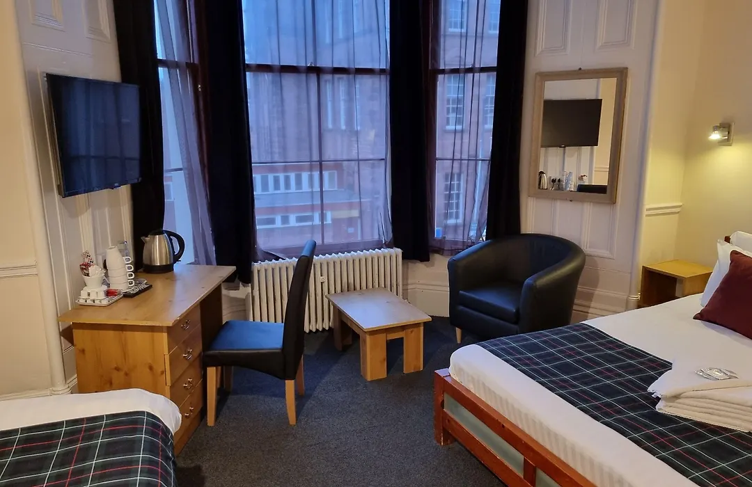 The Hampton Court Guesthouse-1