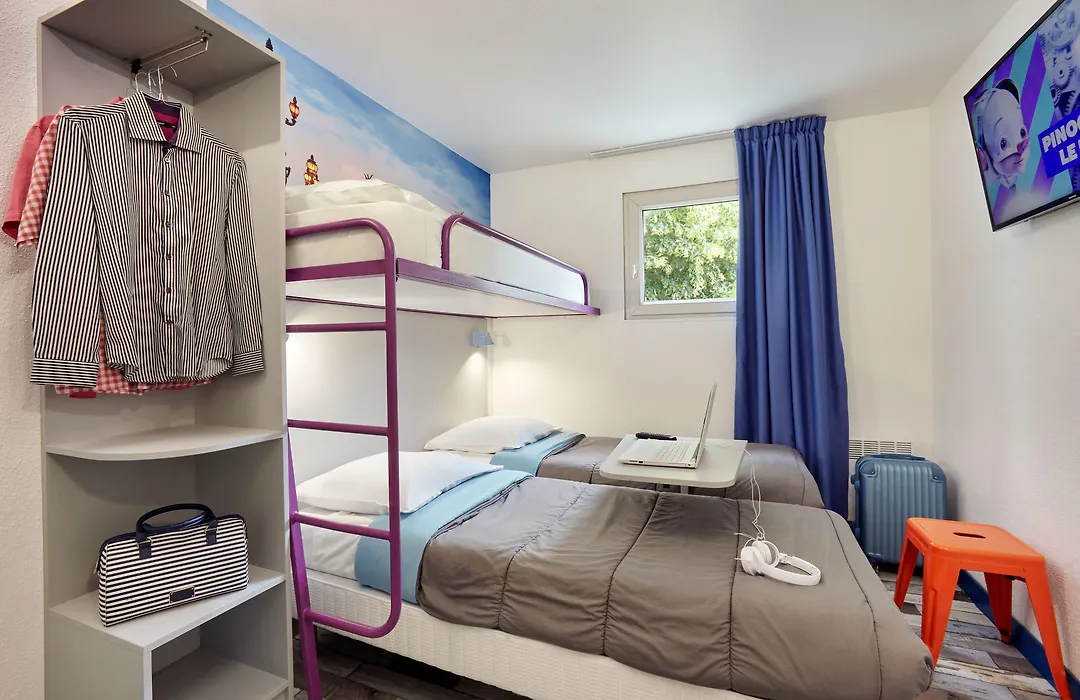 Welcomotel Les Mureaux-1