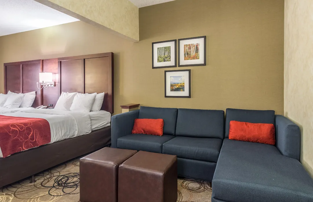 Holiday Inn Express & Suites Southfield - Detroit-1