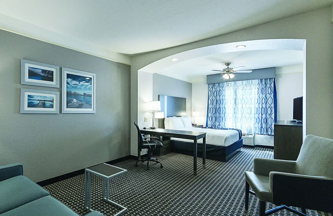La Quinta By Wyndham Conroe-1