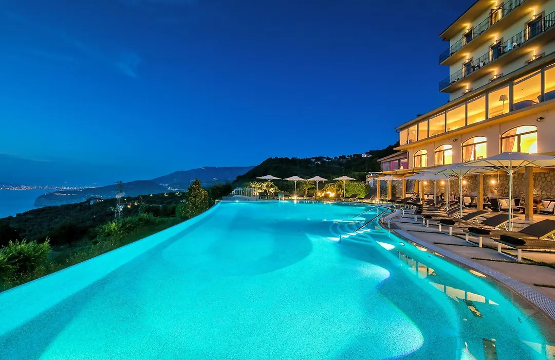 Grand Hotel Due Golfi-1