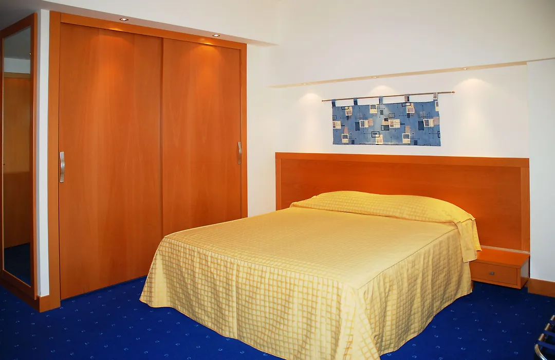 Hotel Planet-1