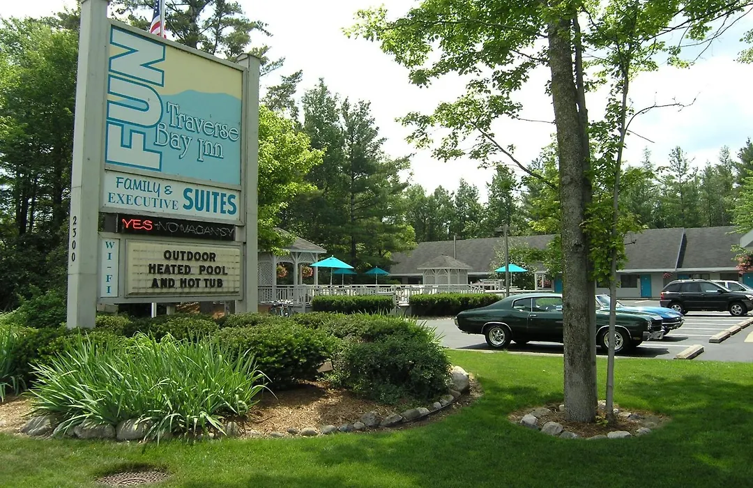 Traverse Bay Inn-1