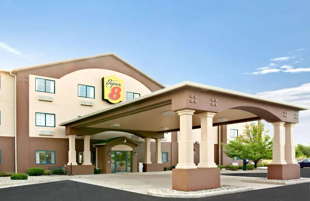 Super 8 By Wyndham South Bend-1