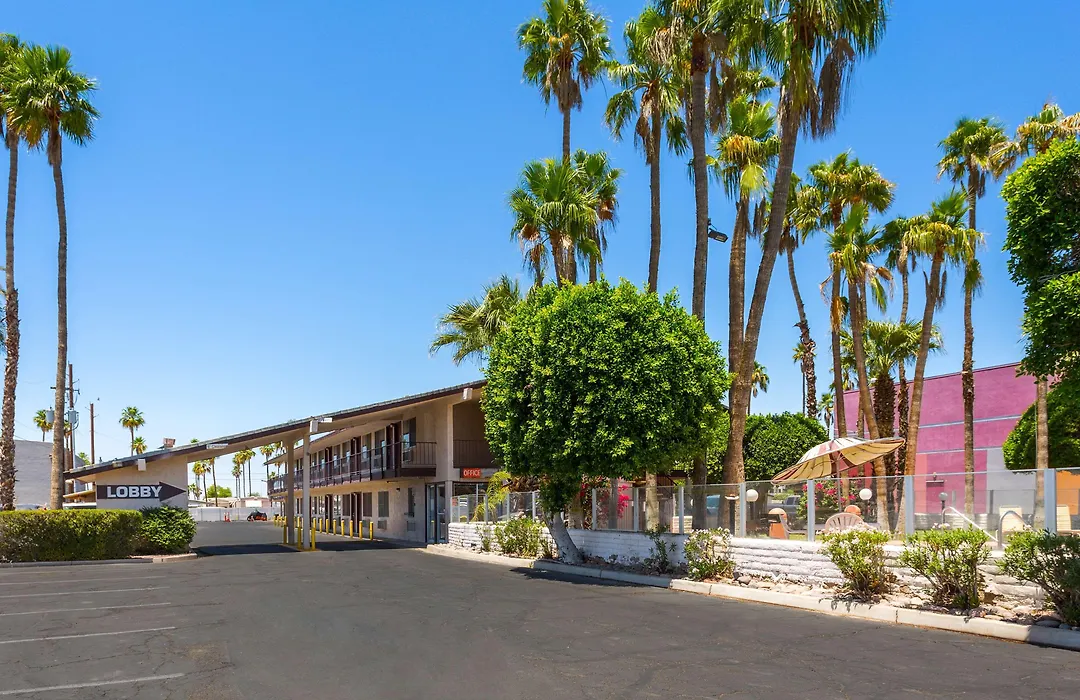 Knights Inn Yuma-1