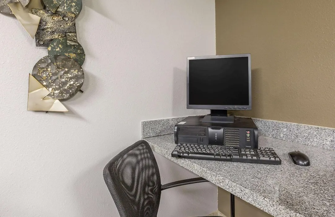 Super 8 By Wyndham Osceola Ia-1
