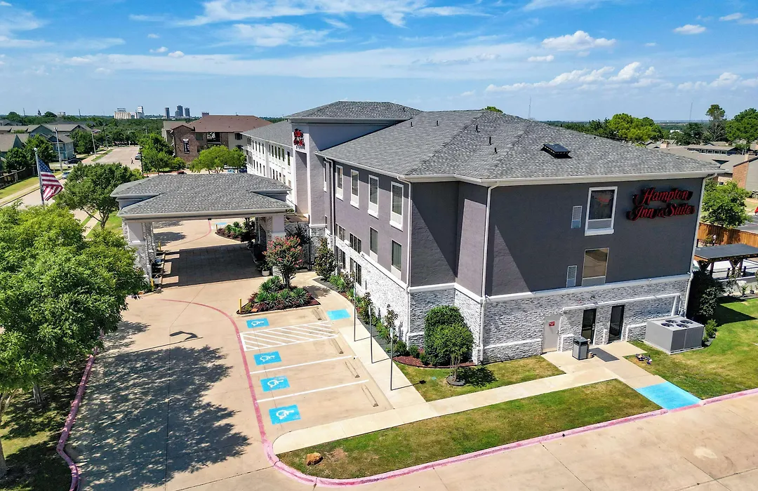Hampton Inn & Suites Denton-1