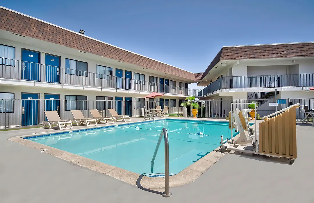 Motel 6-Palmdale, Ca-1