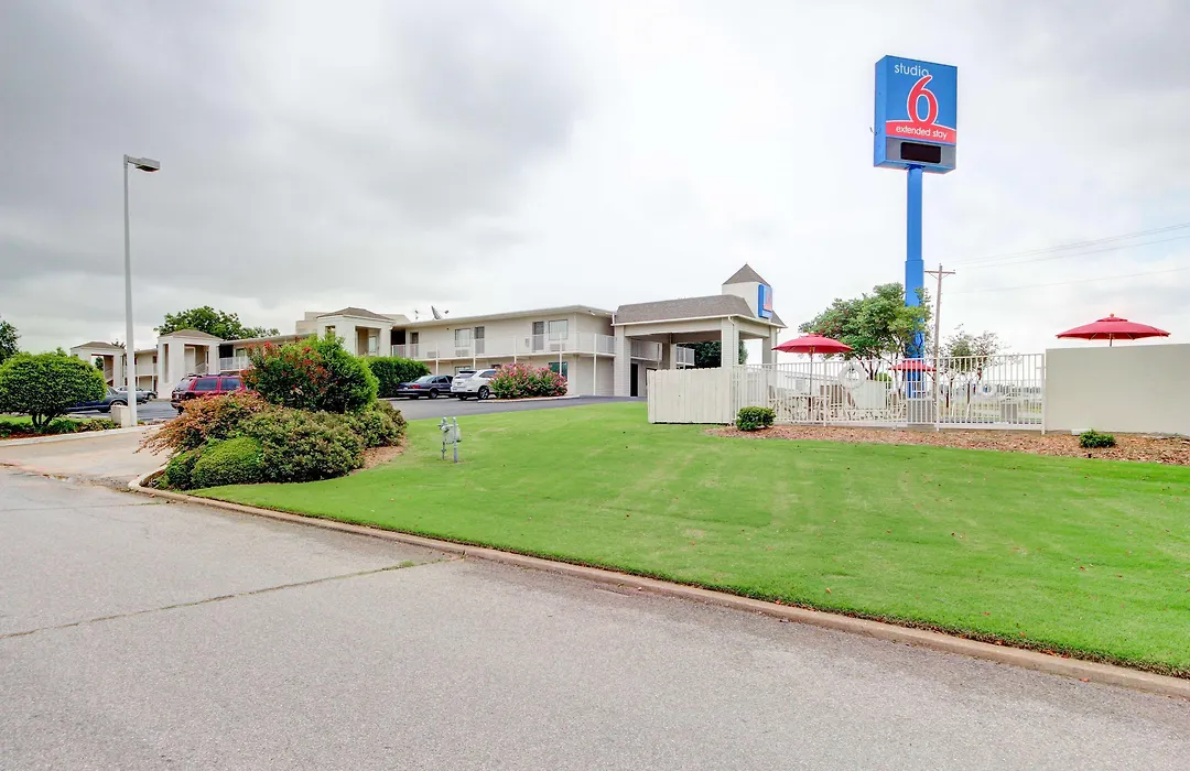Studio 6 Midwest City, Ok - Oklahoma City-1
