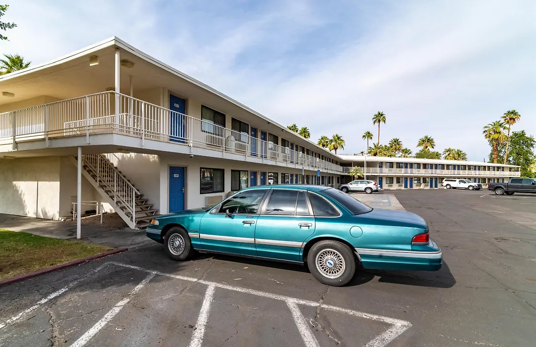 Motel 6-Palm Springs, Ca - East - Palm Canyon-1