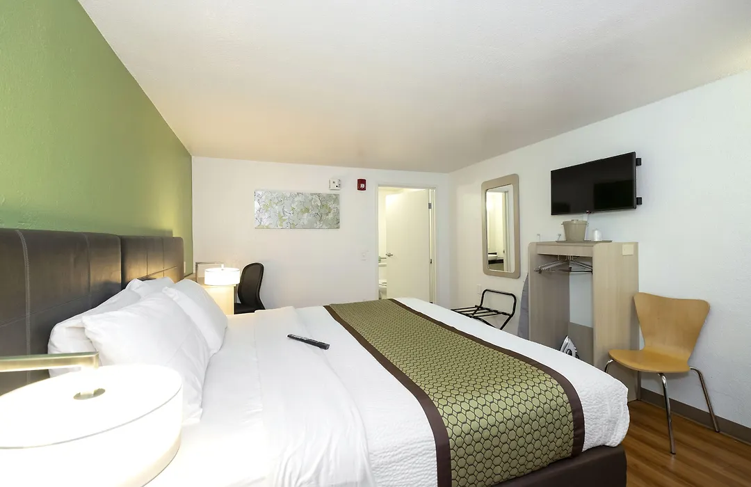 American Inn-1