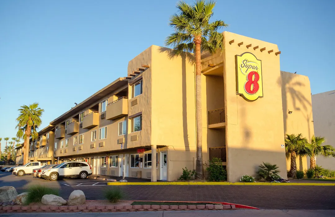 Super 8 By Wyndham Las Vegas North Strip/Fremont St. Area-1
